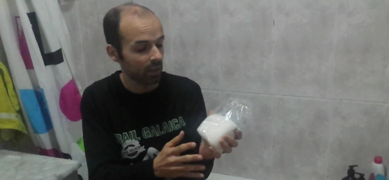 Amador Pena presenta un baño con sal relaxante para as carreiras de maratón